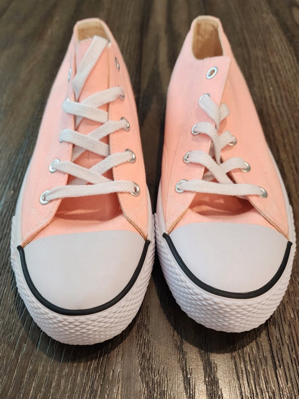 Airwalk Women’s Size 12 Pink Canvas Low Top Sneakers Lace Up New